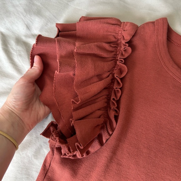 Express Ruffle Sleeve Tshirt - Picture 3 of 7